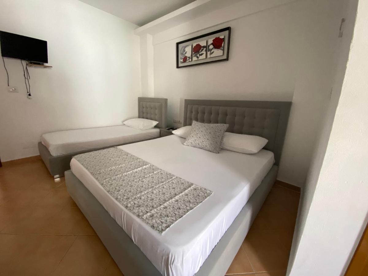 Eraldo Brahimi Apartaments Ксамил Экстерьер фото
