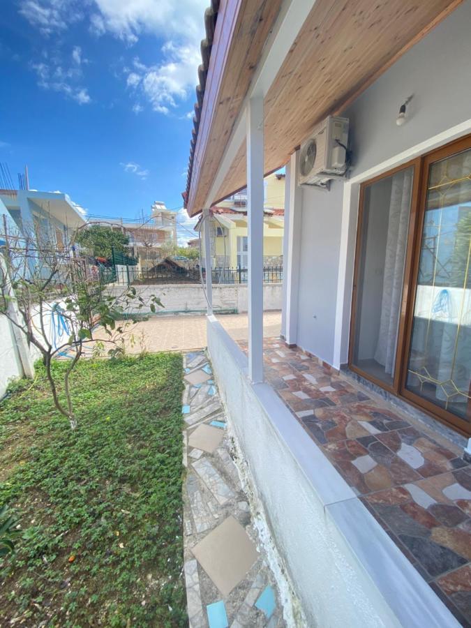 Eraldo Brahimi Apartaments Ксамил Экстерьер фото