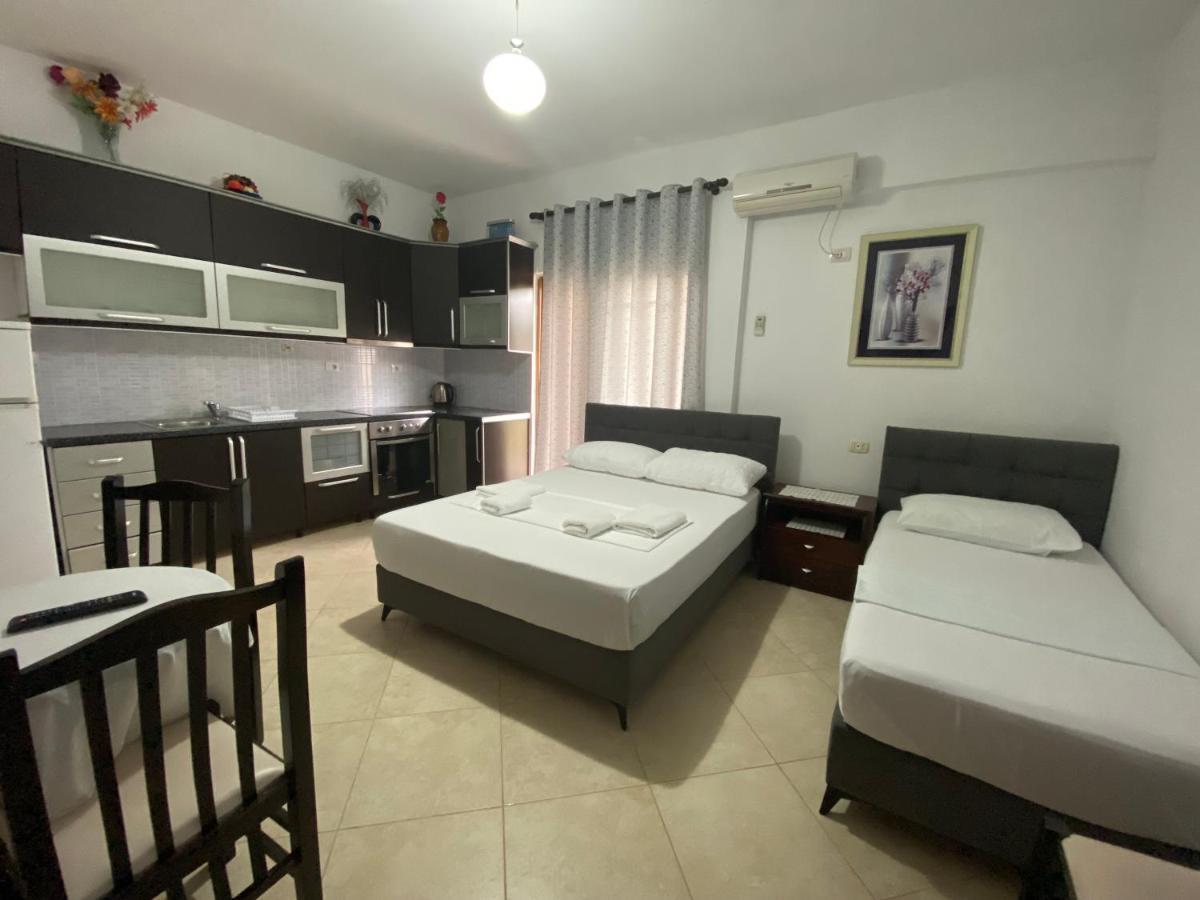 Eraldo Brahimi Apartaments Ксамил Экстерьер фото
